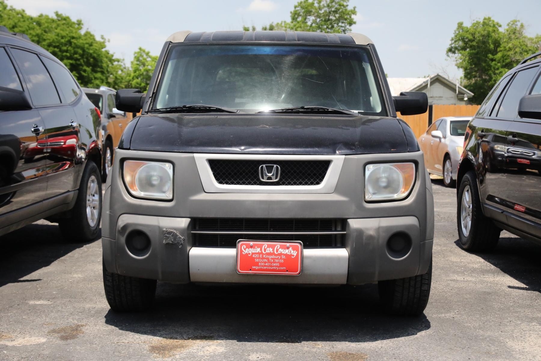 2003 BLACK HONDA ELEMENT DX 2WD (5J6YH17203L) with an 2.4L L4 DOHC 16V engine, 5-SPEED MANUAL transmission, located at 420 E. Kingsbury St., Seguin, TX, 78155, (830) 401-0495, 29.581060, -97.961647 - Photo #1